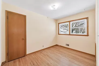 1139 Hubbard Avenue, Saint Paul, MN 55104 - Photo 15