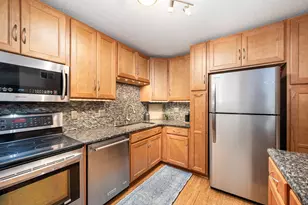 1005 W 104th St, Bloomington, MN 55431 - Photo 13