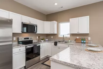 3109 Bassett Drive, Mankato, MN 56001 - Photo 11