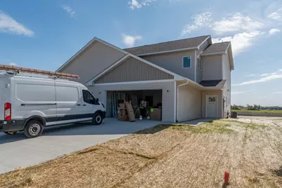 3201 Noble Drive, Mankato, MN 56001 - Photo 1