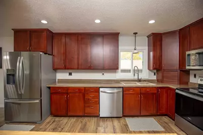 21 Birch Lane S, Fargo,  58103 - Photo 19