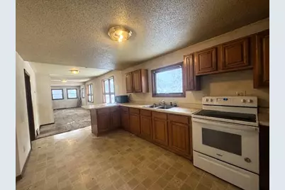 623 E Adams Avenue, Mahnomen, MN 56557 - Photo 13