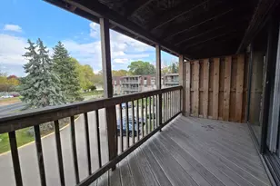 2005 E 122nd St, Burnsville, MN 55337 - Photo 9