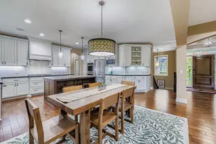 5676 Garden Dr, Woodbury, MN 55129 - Photo 15