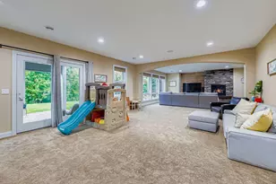 5676 Garden Dr, Woodbury, MN 55129 - Photo 27