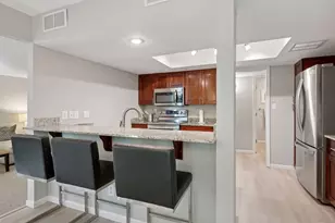 6085 Lincoln Dr, Edina, MN 55436 - Photo 9