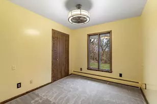 590 Ryan Ave W, Roseville, MN 55113 - Photo 19