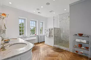 2308 W Lake of the Isles Pkwy, Minneapolis, MN 55405 - Photo 33