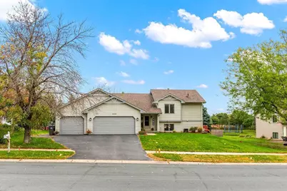 1250 Lake Susan Hills Drive, Chanhassen, MN 55317 - Photo 1