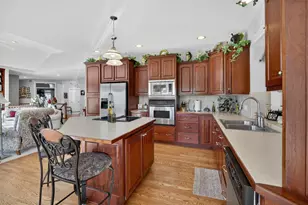 907 River Bluff Rd SE, Mazeppa, MN 55956 - Photo 11