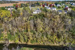 907 River Bluff Rd SE, Mazeppa, MN 55956 - Photo 5