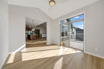 17747 Ellsworth Drive, Lakeville, MN 55044 - Photo 9