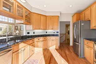 15163 Claret Cir, Rosemount, MN 55068 - Photo 9