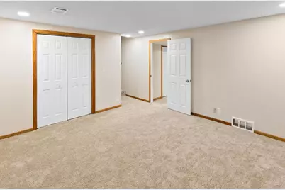 9020 Blaisdell Avenue S, Bloomington, MN 55420 - Photo 25