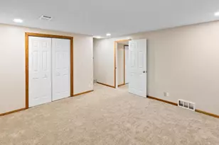 9020 Blaisdell Ave S, Bloomington, MN 55420 - Photo 25