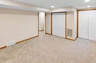 9020 Blaisdell Ave S, Bloomington, MN 55420 - Photo 29