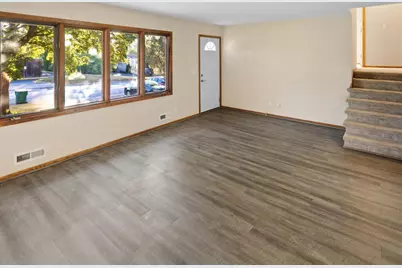 9020 Blaisdell Avenue S, Bloomington, MN 55420 - Photo 5