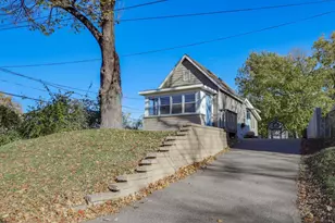 820 Ocean St, Saint Paul, MN 55106 - Photo 1