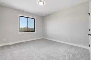 296 Vly Ests Ct, Hudson, WI 54016 - Photo 21