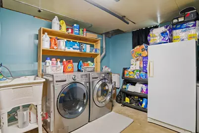 1726 Hyacinth Avenue E, Saint Paul, MN 55106 - Photo 27