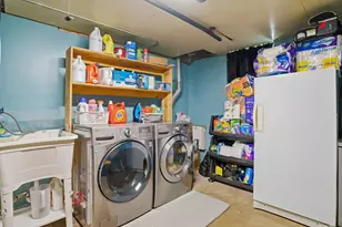 1726 Hyacinth Ave E, Saint Paul, MN 55106 - Photo 27