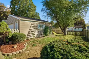 1726 Hyacinth Ave E, Saint Paul, MN 55106 - Photo 33