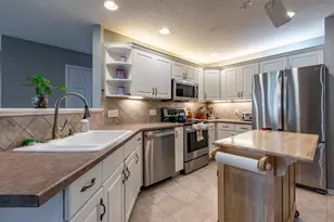 2429 Viola Heights Dr NE, Rochester, MN 55906 - Photo 7