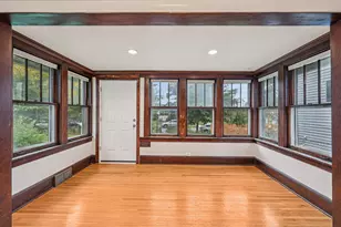 1559 Almond Ave, Saint Paul, MN 55108 - Photo 5