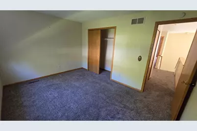 1339 Yorkshire Lane, Shakopee, MN 55379 - Photo 15