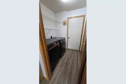 1339 Yorkshire Lane, Shakopee, MN 55379 - Photo 9