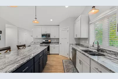 423 Old Glory Drive NE, Alexandria, MN 56308 - Photo 9