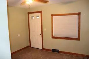 223 S Hill St, Fountain City, WI 54629 - Photo 13