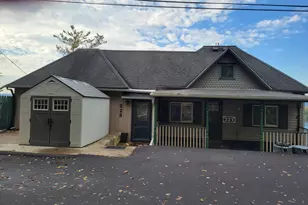 223 S Hill St, Fountain City, WI 54629 - Photo 3