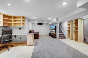 698 Larpenteur Ave W, Saint Paul, MN 55113 - Photo 21