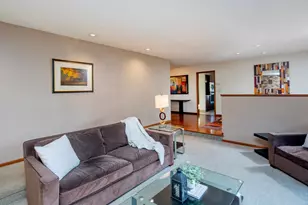 866 Cheri Ln, Mendota Heights, MN 55120 - Photo 9