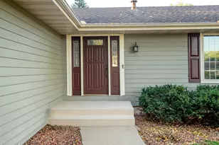 866 Cheri Ln, Mendota Heights, MN 55120 - Photo 3