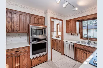 866 Cheri Lane, Mendota Heights, MN 55120 - Photo 19