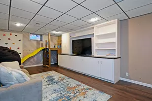 1560 Rhode Island Ave N, Golden Valley, MN 55427 - Photo 27