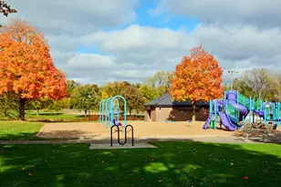 1560 Rhode Island Ave N, Golden Valley, MN 55427 - Photo 33