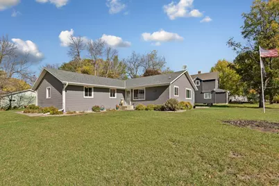 521 12th Street, Heron Lake, MN 56137 - Photo 1