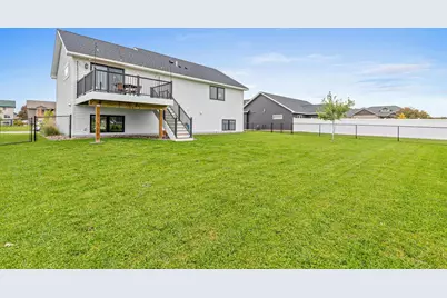 3186 Kingston Street, River Falls, WI 54022 - Photo 27