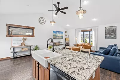 3186 Kingston Street, River Falls, WI 54022 - Photo 9