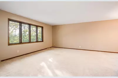 7585 Lanewood Lane N, Maple Grove, MN 55311 - Photo 5