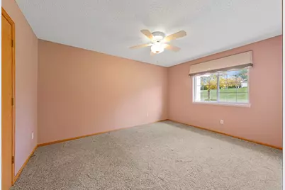 1427 Carriage Circle, Faribault, MN 55021 - Photo 27