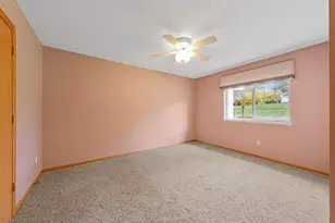 1427 Carriage Cir, Faribault, MN 55021 - Photo 27