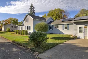 724 Washington Ave, Wabasha, MN 55981 - Photo 1