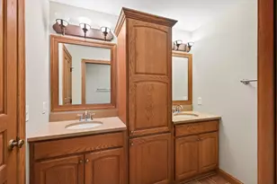 11224 Halstead Trail, Woodbury, MN 55129 - Photo 27