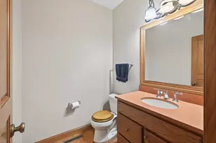 11224 Halstead Trail, Woodbury, MN 55129 - Photo 15