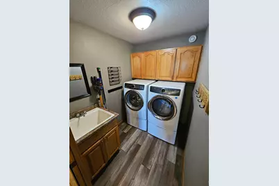 404 Crestview Court, Goodhue, MN 55027 - Photo 5