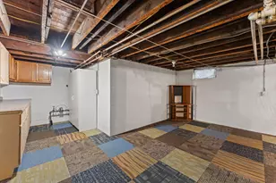 1740 English St, Maplewood, MN 55109 - Photo 15